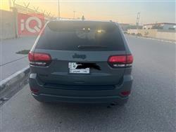 جیپ گراند شیرۆکی